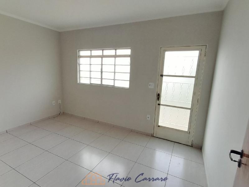 CASA PRÓXIMO AO CENTRO