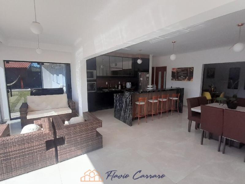 CASA PRÓXIMO AO CENTRO