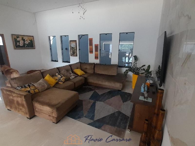 CASA PRÓXIMO AO CENTRO