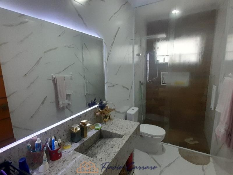 CASA PRÓXIMO AO CENTRO