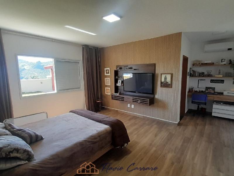 CASA PRÓXIMO AO CENTRO