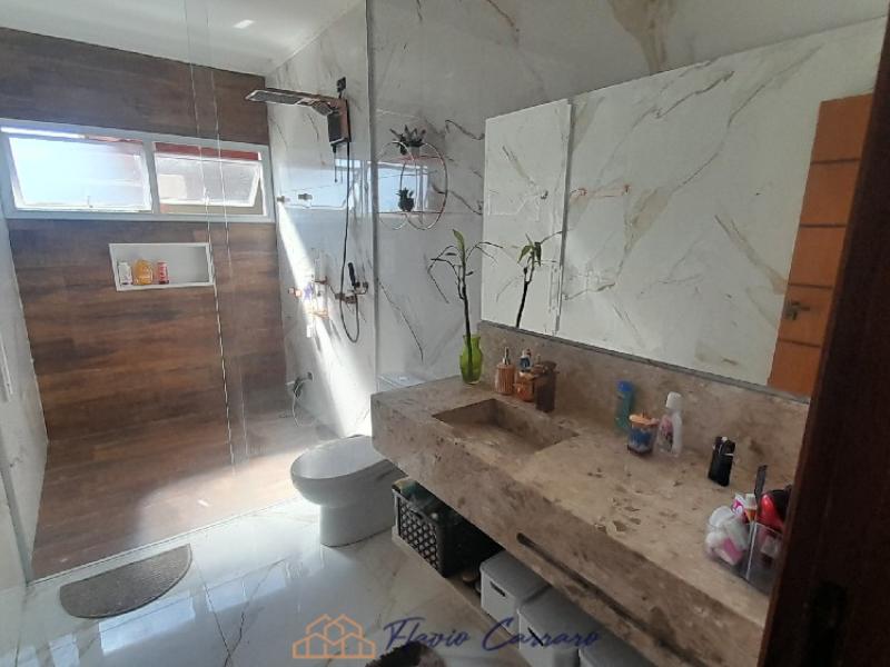 CASA PRÓXIMO AO CENTRO