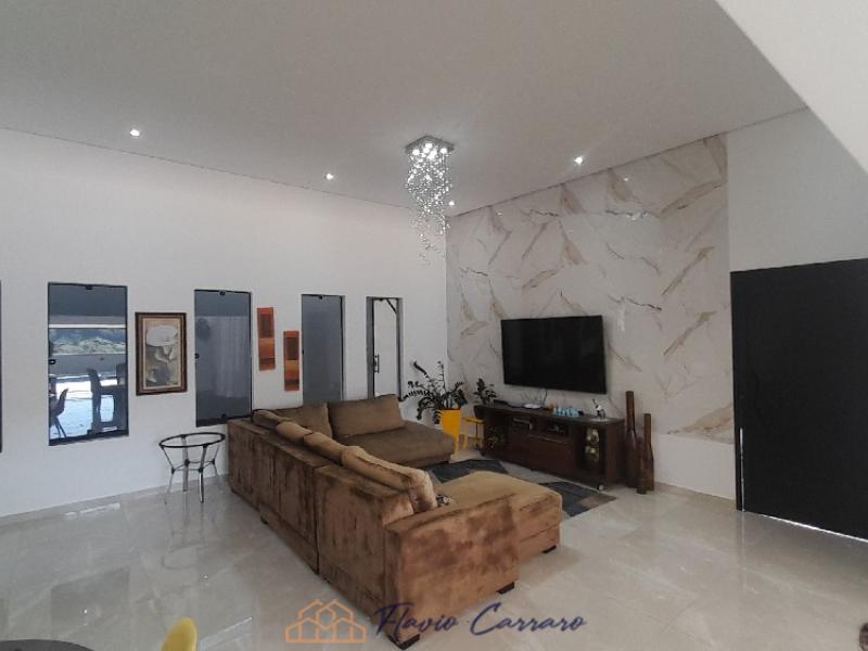 CASA PRÓXIMO AO CENTRO