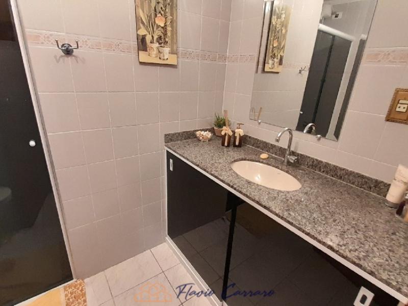 APARTAMENTO PRÓXIMO AO CENTRO
