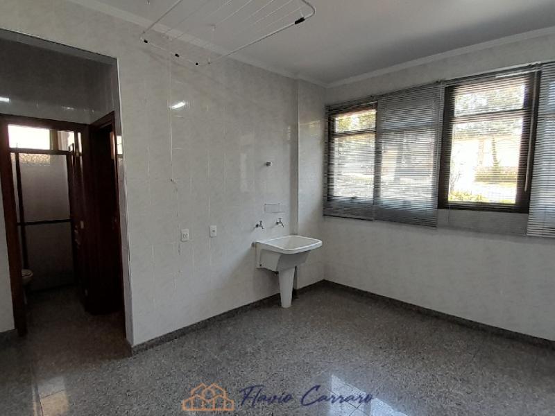 APARTAMENTO PRÓXIMO AO CENTRO