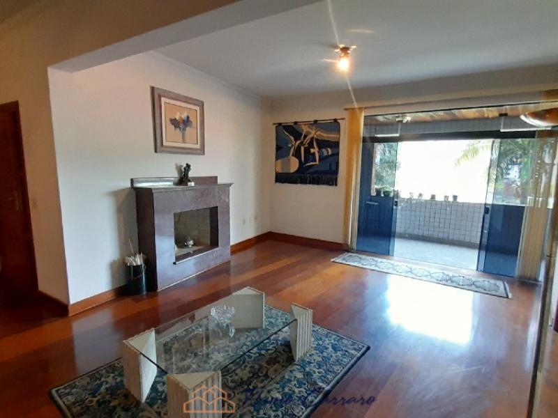 APARTAMENTO PRÓXIMO AO CENTRO