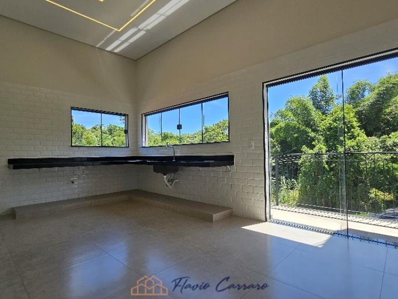 CASA PRÓXIMO AO CENTRO