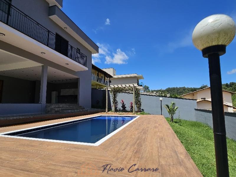 CASA PRÓXIMO AO CENTRO