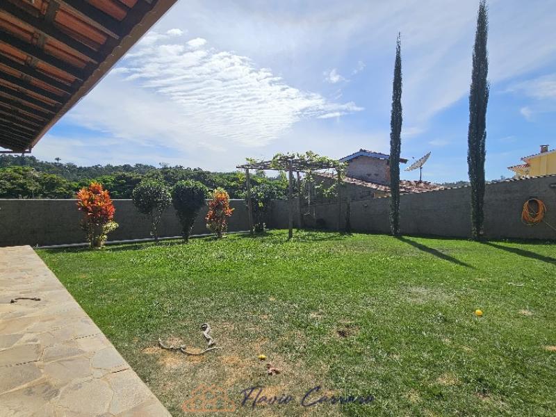 CASA EM BAIRRO RESIDENCIAL