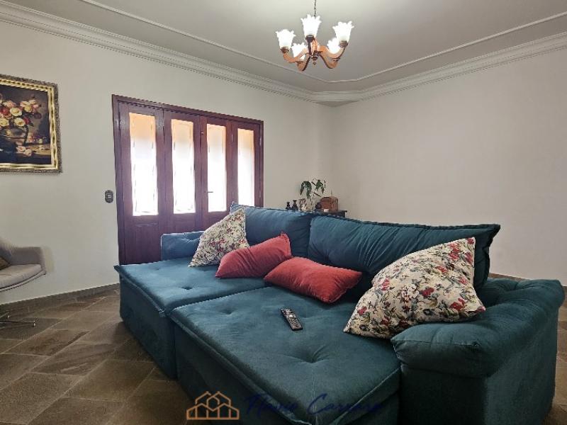 CASA EM BAIRRO RESIDENCIAL
