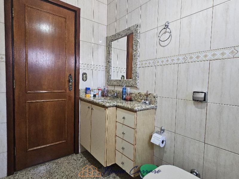 CASA EM BAIRRO RESIDENCIAL