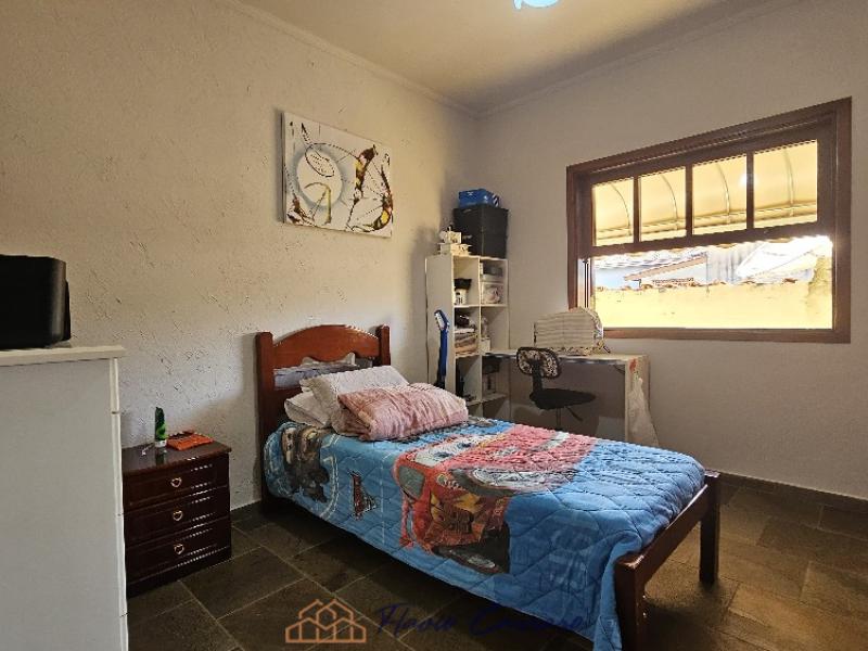 CASA EM BAIRRO RESIDENCIAL