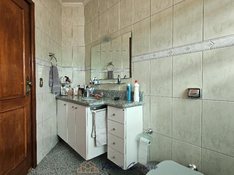 CASA EM BAIRRO RESIDENCIAL