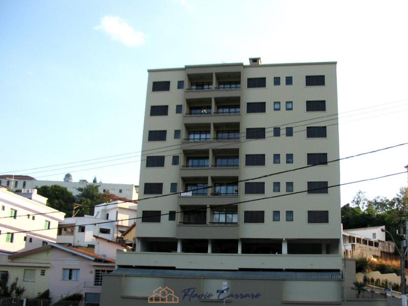 APARTAMENTO PRÓXIMO AO CENTRO