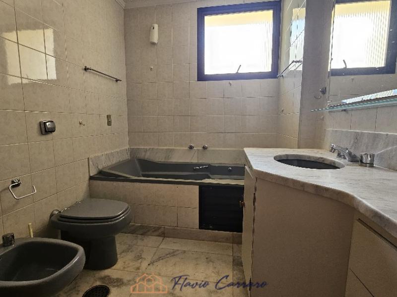 APARTAMENTO PRÓXIMO AO CENTRO