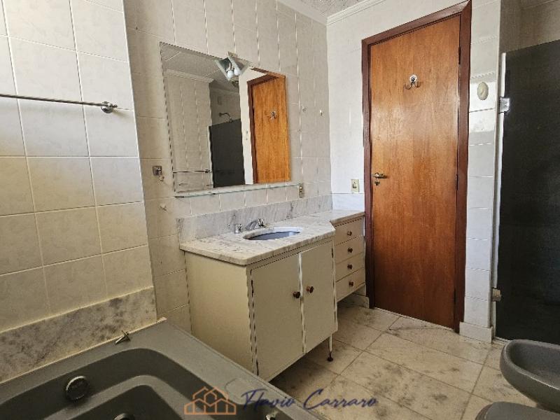 APARTAMENTO PRÓXIMO AO CENTRO