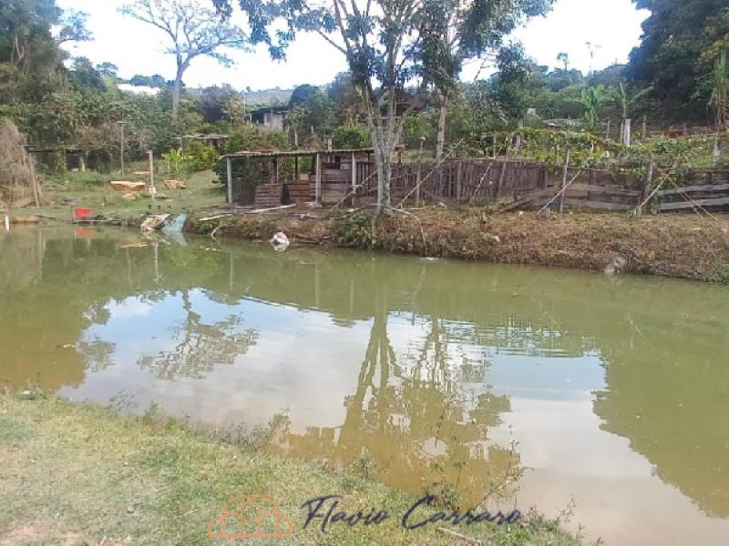 SITIO EM SERRA NEGRA SP