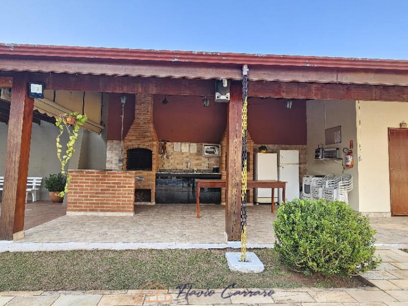 APARTAMENTO PRÓXIMO AO CENTRO
