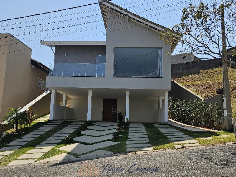 CASA CONDOMINIO FECHACO