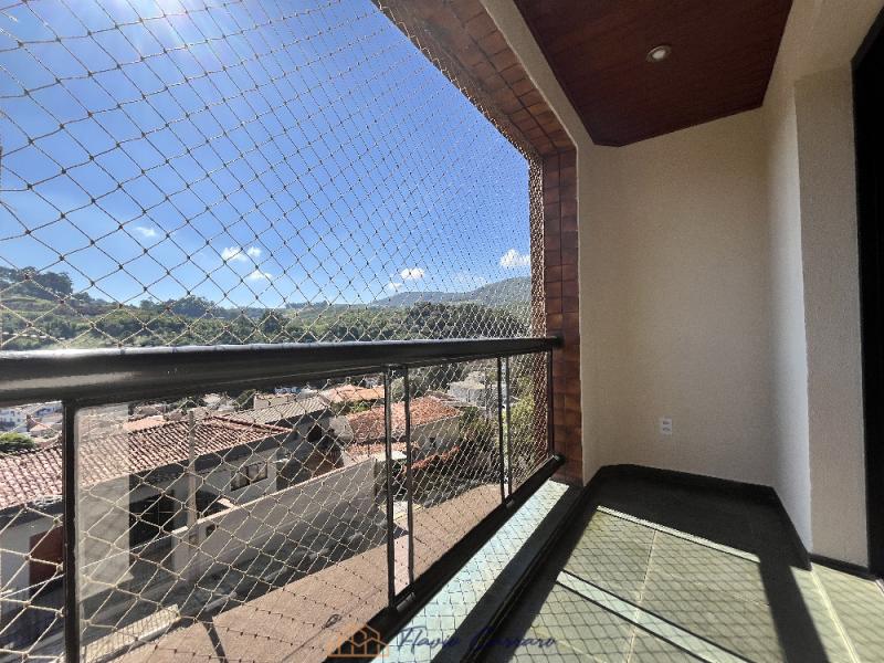 APARTAMENTO PRÓXIMO AO CENTRO