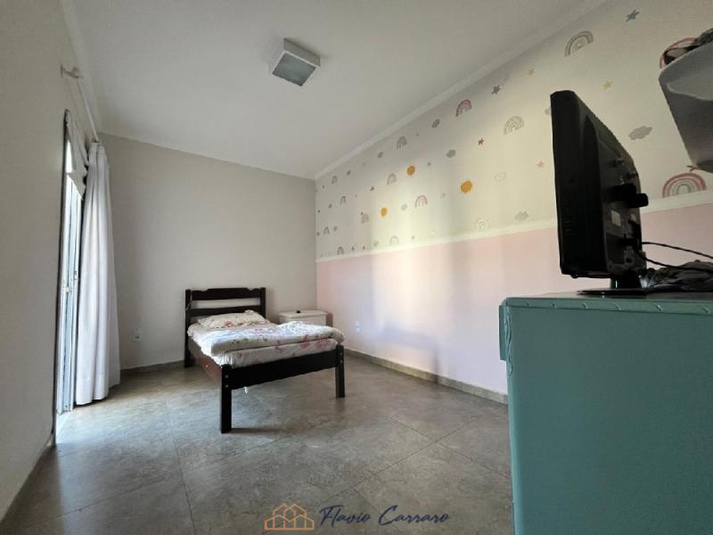 CASA PRÓXIMO AO CENTRO