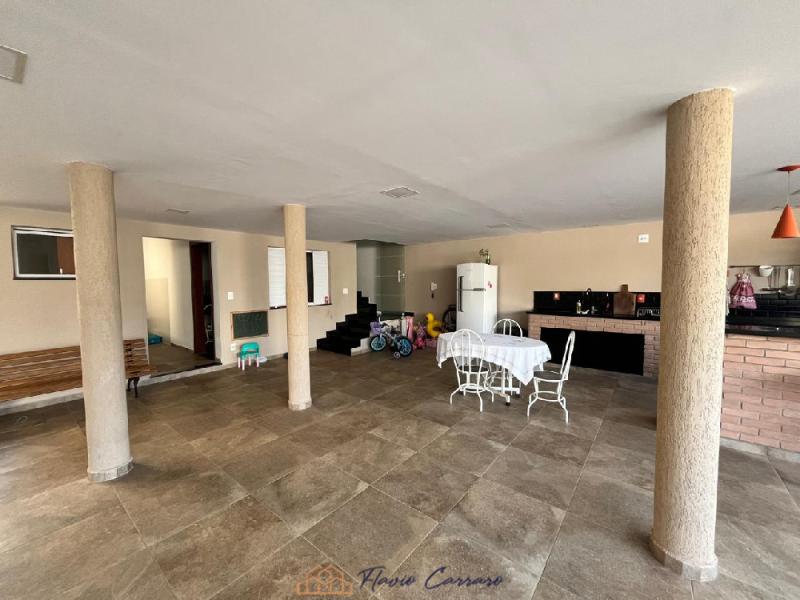CASA PRÓXIMO AO CENTRO