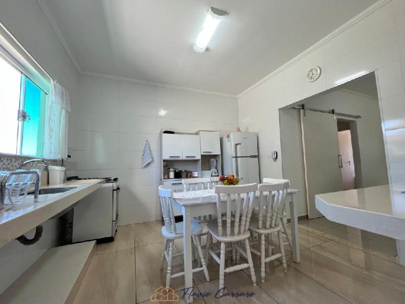 APARTAMENTO PRÓXIMO AO CENTRO