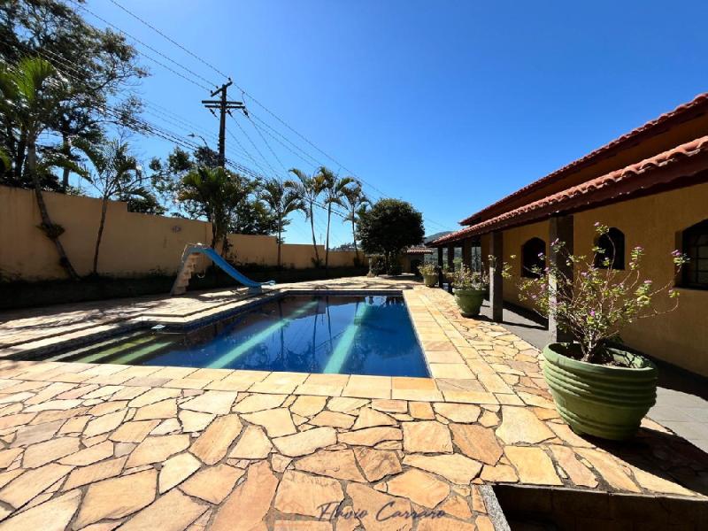 APARTAMENTO PRÓXIMO AO CENTRO