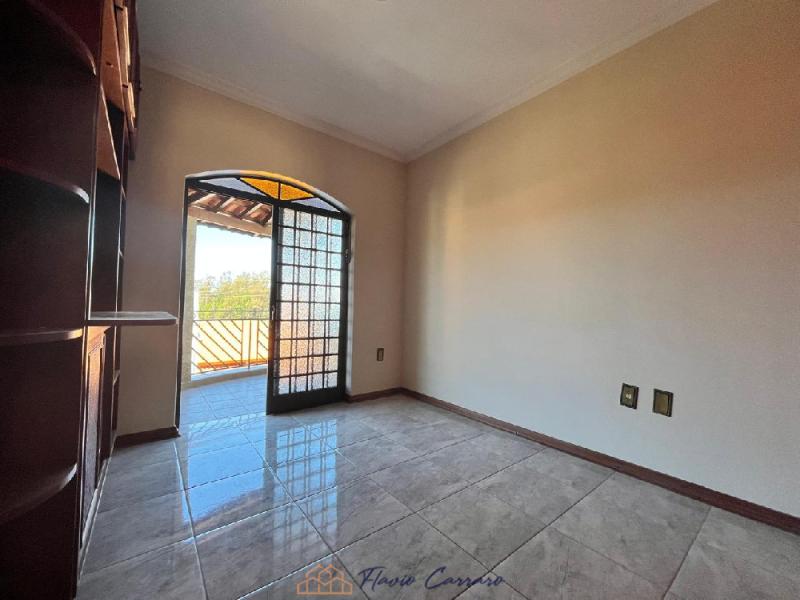 APARTAMENTO PRÓXIMO AO CENTRO