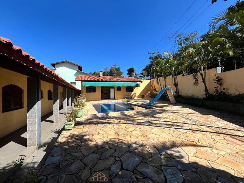 APARTAMENTO PRÓXIMO AO CENTRO