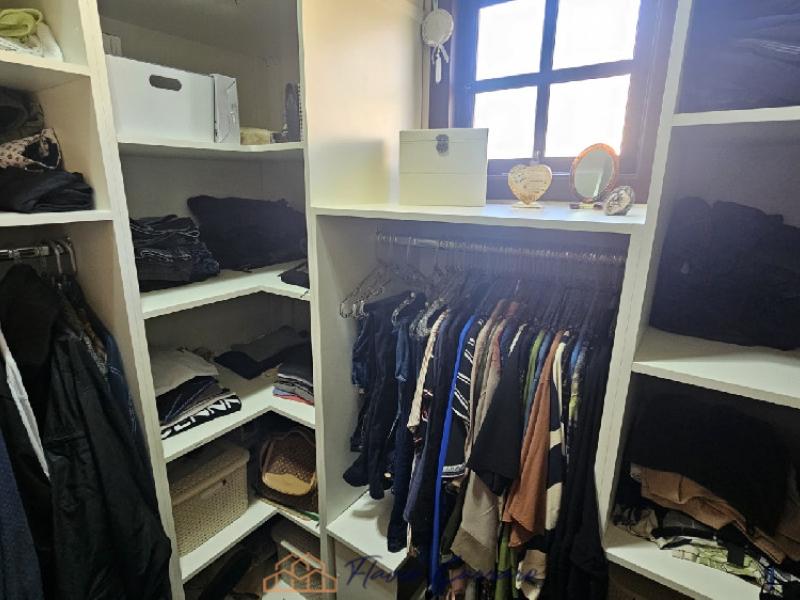 CASA EM CONDOMÍNIO FECHADO 