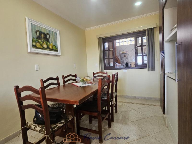 CASA EM CONDOMÍNIO FECHADO 