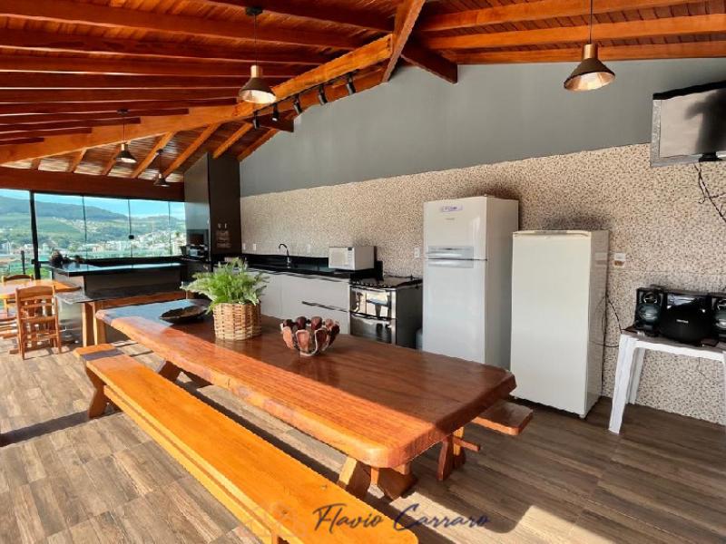 CASA PRÓXIMO AO CENTRO