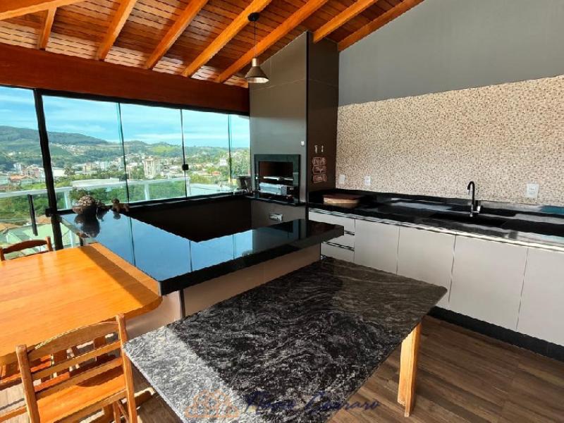 CASA PRÓXIMO AO CENTRO