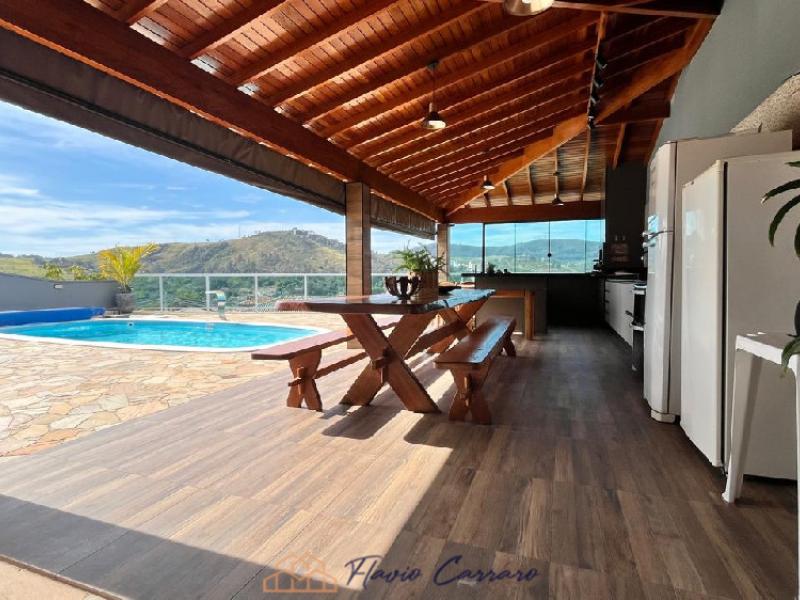 CASA PRÓXIMO AO CENTRO