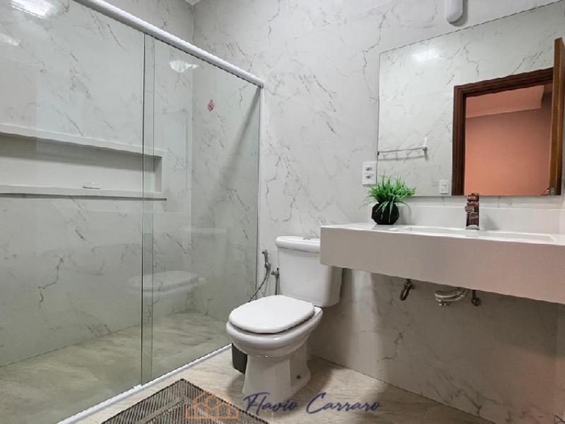 CASA PRÓXIMO AO CENTRO
