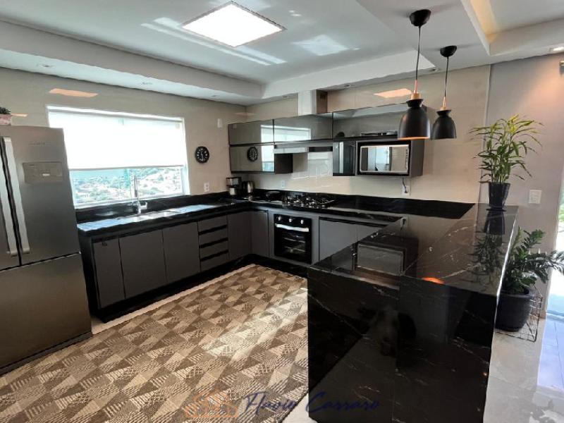CASA PRÓXIMO AO CENTRO
