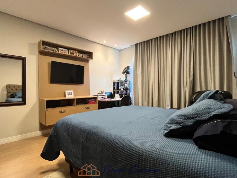 CASA PRÓXIMO AO CENTRO
