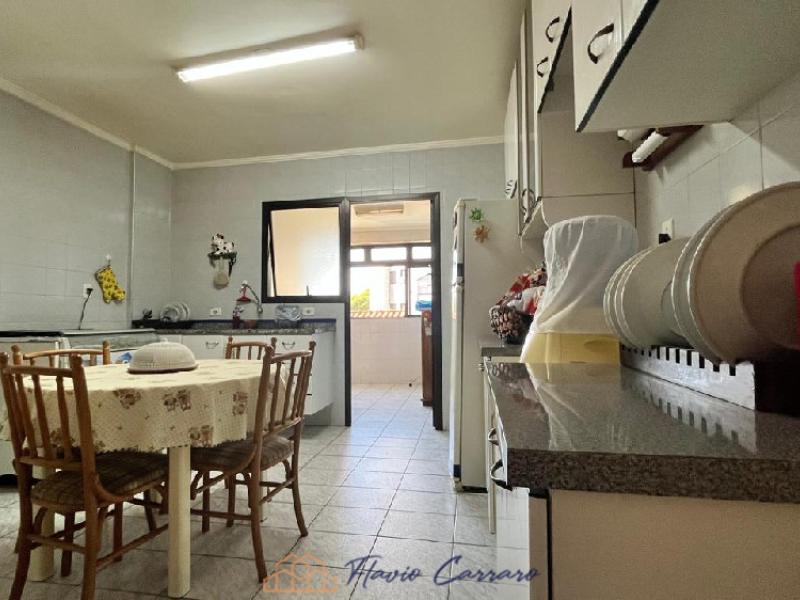 APARTAMENTO PRÓXIMO AO CENTRO