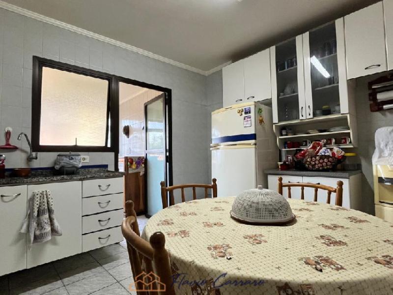APARTAMENTO PRÓXIMO AO CENTRO