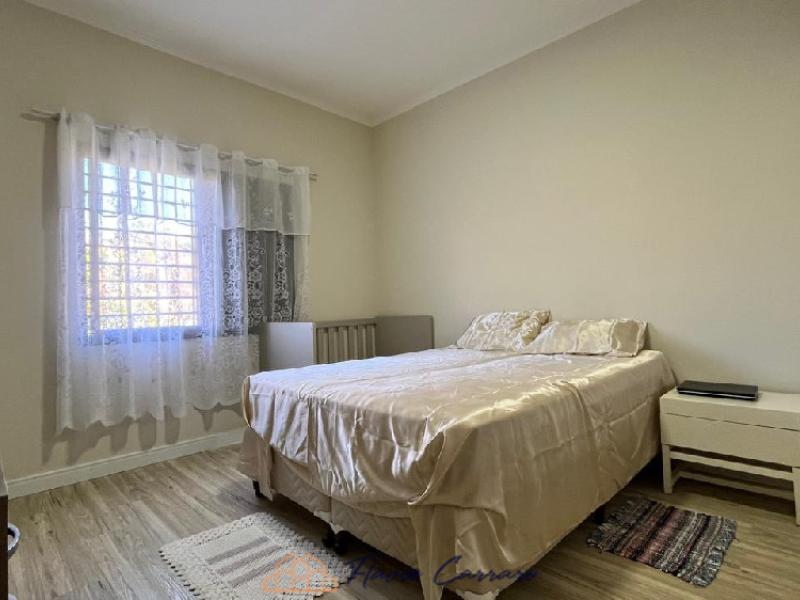 CASA PRÓXIMO AO CENTRO