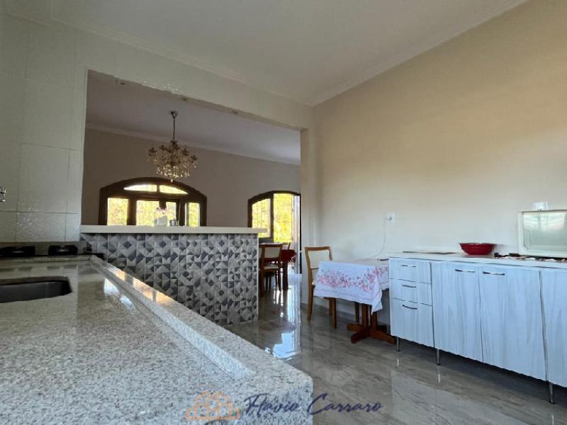 CASA PRÓXIMO AO CENTRO