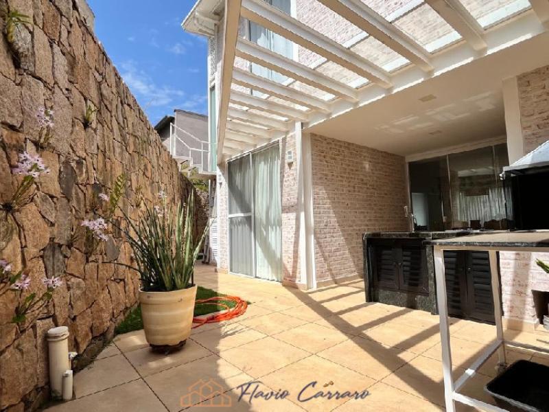 CASA CONDOMINIO FECHACO