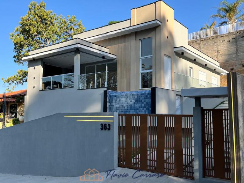 CASA EM BAIRRO