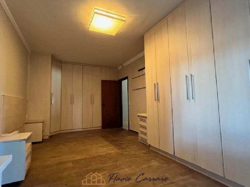 CASA PRÓXIMO AO CENTRO