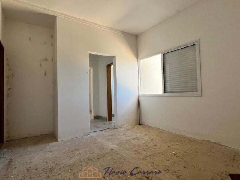 CASA PRÓXIMO AO CENTRO