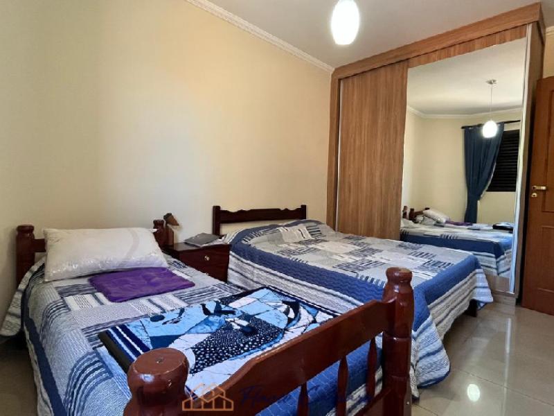 APARTAMENTO CENTRO