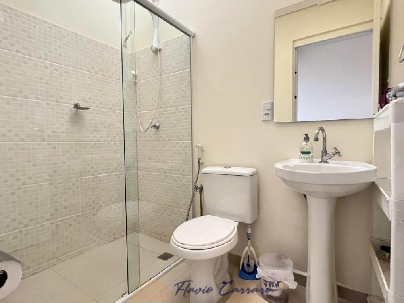 CASA EM COND. FECHADO