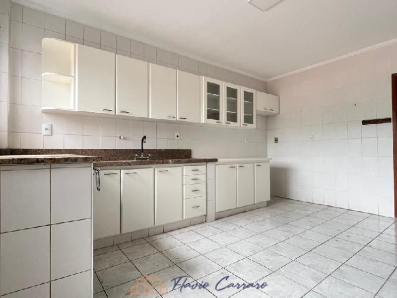 APARTAMENTO PRÓXIMO AO CENTRO