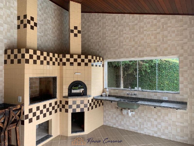 CASA PRÓXIMO AO CENTRO